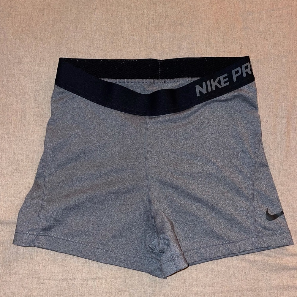 Nike short